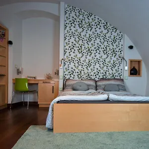Trziste Apartamento