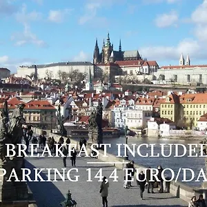 Near Lesser Town Praga